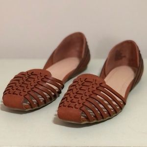 Size 11 Woven Flat *NEVER WORN*